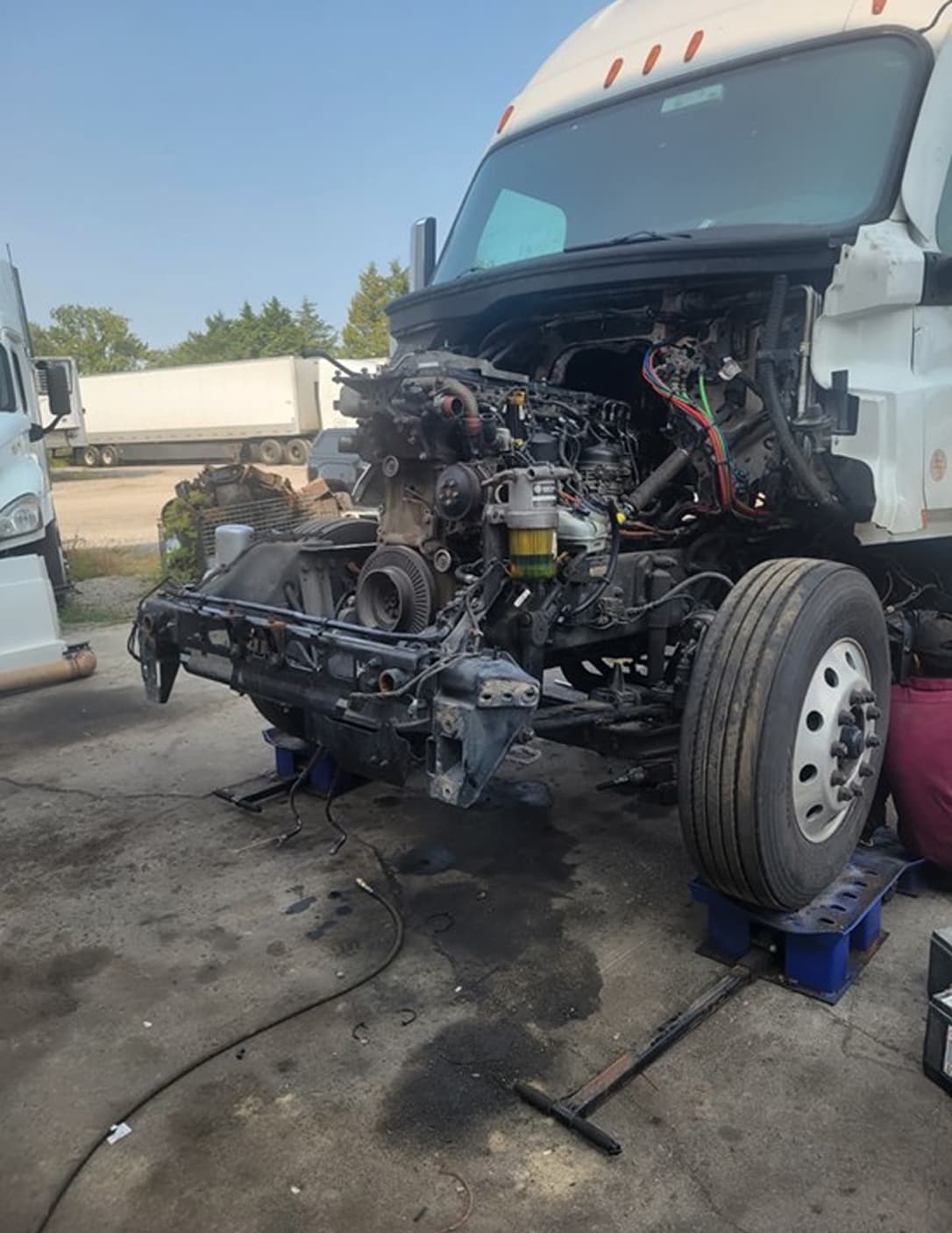United Express Truck & Trailer Repair